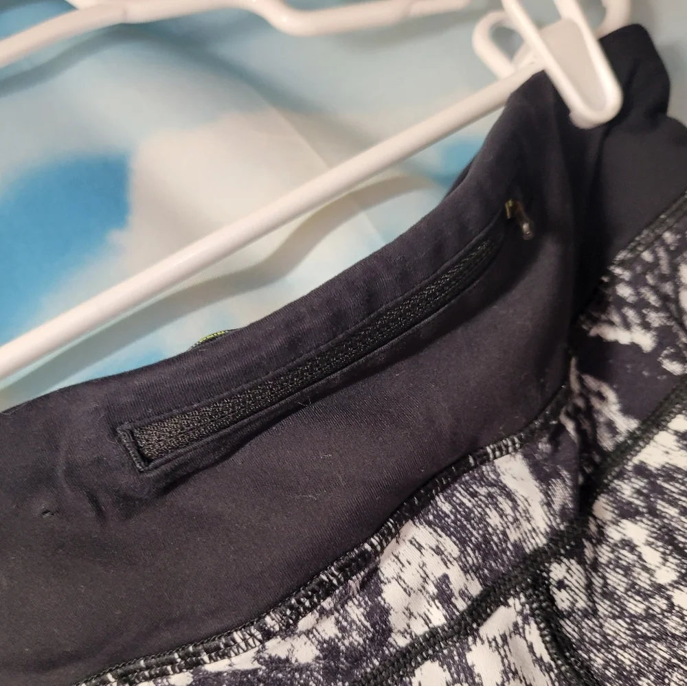 Nike Dri-fit Snake Print‎ Women's Leggings Size Large
